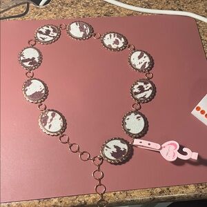 💁‍♀️BELT Elegant Pink and White Cameo Belt